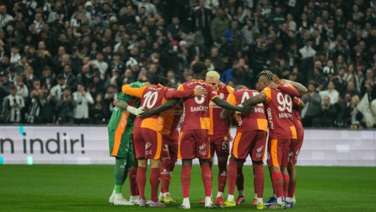 Galatasaray: 0-1 (İlk yarı)