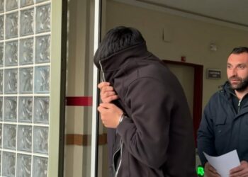 Aydın’da bir eve silahlı saldırı düzenleyen kar maskeli şüpheli tutuklandı