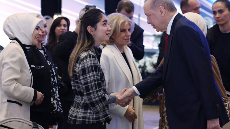 Cumhurbaşkanı Erdoğan: Çatışmaların acısını en çok kadınlar çekiyor - 2 / Görüntü eklendi