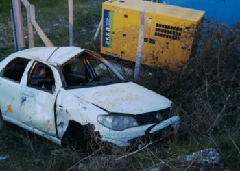 Balıkesir’de otomobil dere yatağına devrildi: 3’ü çocuk 5 yaralı