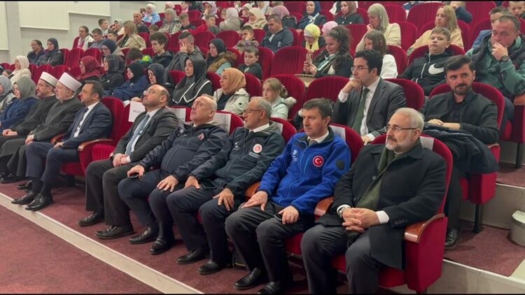 Cumhurbaşkanı Erdoğan'ın yazdığı 'Daha Adil Bir Dünya Mümkün' Boşnakça'ya çevrildi
