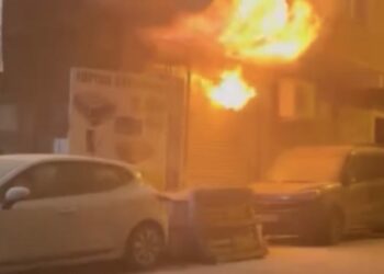 Kağıthane’de iş yerinde yangın çıktı patlama yaşandı: Simitçilikten geldik yine devam ederiz