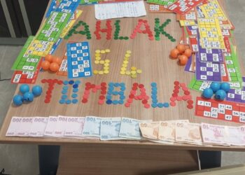 Taraftar derneği görünümlü kahvehaneye kumar baskını