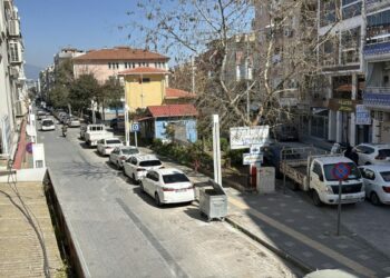 Manisa'da 3.9 büyüklüğünde deprem