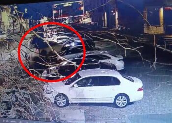 Bingöl’de otomobillerin çarpıştığı kaza kamerada