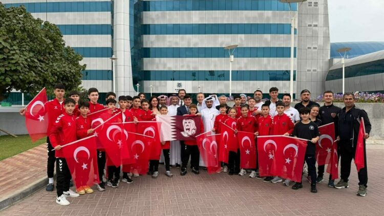 Katar’da mahsur kalan sporcular Türkiye’ye dönüş yoluna geçti