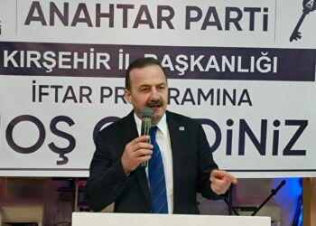 Yavuz Ağıralioğlu: Etrafımızda bir ateş çemberi var