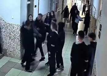 Milli halterciden, kız kardeşine akran zorbalığı yapan öğrenciye okulda şiddet