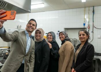 Hollanda Başbakanı Jetten, iftara katıldı