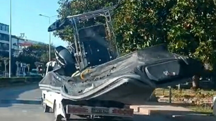 14 kaçak göçmenin öldüğü bot kıyıya çıkarılıp yediemin deposuna konuldu