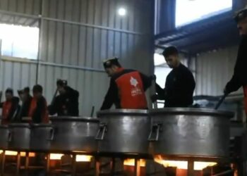 Gazze'de günlük 10 bin kişilik iftar yemeği ihtiyaç sahiplerine ulaştırılıyor