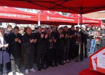 Mardin’de kalp krizi sonucu hayatını kaybeden polis memuru Samsun’da toprağa verildi