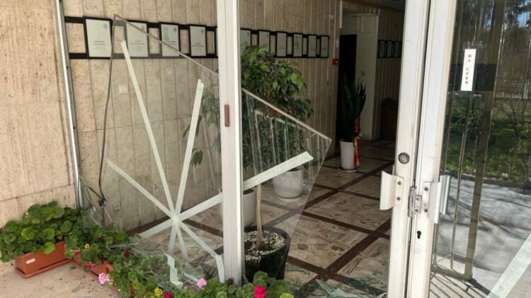 Rusya: İran'daki Başkonsolosluğumuz saldırı sonucu hasar gördü