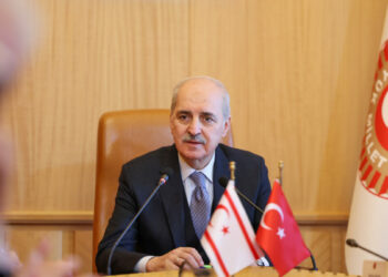 Kurtulmuş, KKTC-Türkiye Parlamentolar Arası Dostluk Grubu Başkanı Canaltay'ı kabul etti