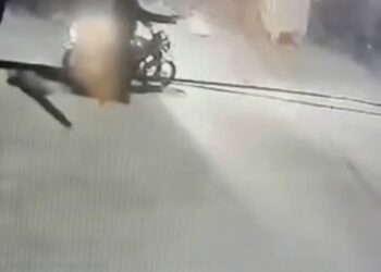 Hatay’da bir evin kurşunlanma anı kamerada