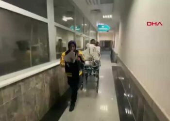 Bitlis’te 2 günlük bebek ambulans uçakla Konya’ya sevk edildi