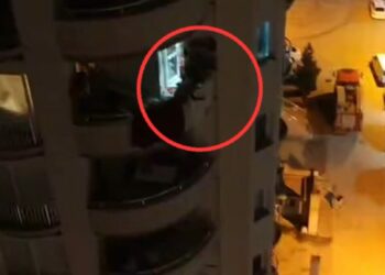 Annesiyle tartıştı, evi ve kendisini yakacağını söyledi; 3 saatte ikna edildi