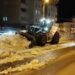 Bitlis'te Karayolları ekipleri kar temizleme ve yol genişletme çalışması yaptı