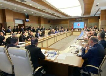 Doğum izni ve sosyal medya teklifinin komisyon görüşmeleri bayram sonrasına kaldı