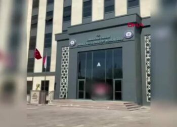 Çanakkale'de 23 kaçak göçmen yakalandı, 3 organizatör tutuklandı