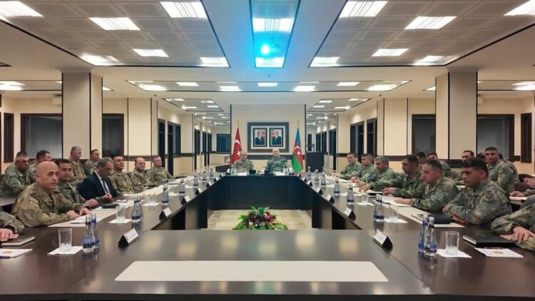 Kara Kuvvetleri Komutanı Tokel'den, Nahçıvan'a ziyaret