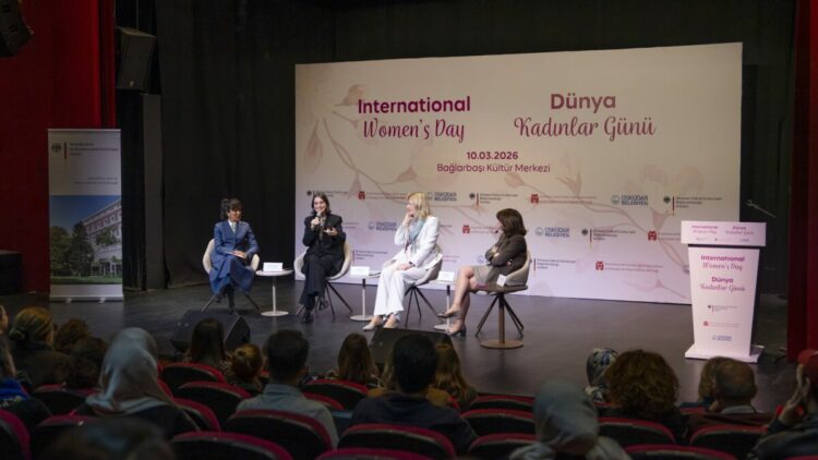 Üsküdar'da Dünya Kadınlar Günü'ne özel uluslararası buluşma