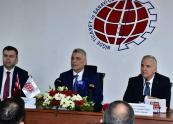 Bakan Bolat: İhracatımız geçen yıl sonunda 400 milyar dolara yaklaştı