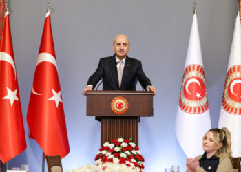 Kurtulmuş: Rapor, ülkemizin geleceği için fevkalade değerli bir çalışmadır