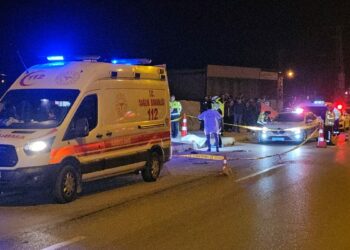 Otobüs ile çarpışan motosikletin sürücüsü öldü