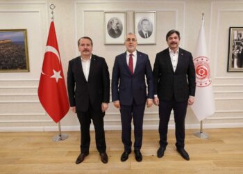 Bakan Işıkhan, Memur-Sen heyetini kabul etti