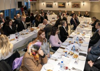 OYAK yönetimi, şehit aileleriyle iftar programında bir araya geldi