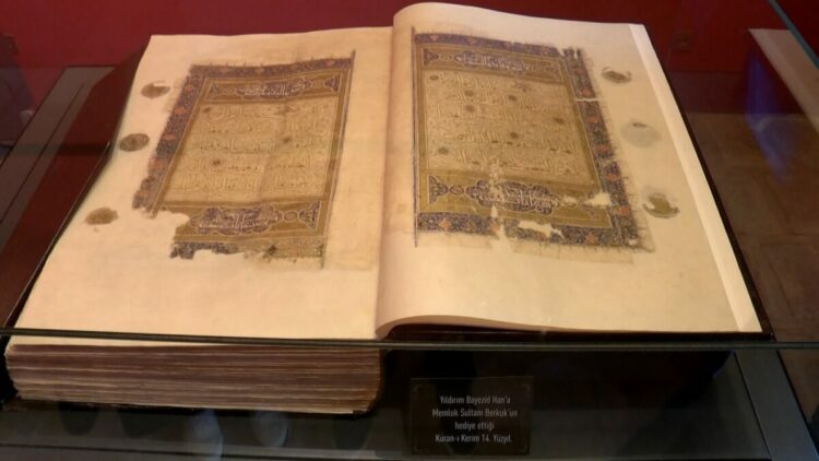 700 yıllık Berkuk Kur’an-ı Kerim’i Bursa'da