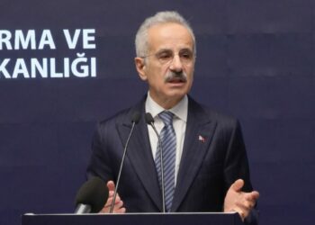 Bakan Uraloğlu: Türkiye, 39 Avrupa ülkesi arasında en çok haneye fiber ulaştıran ilk 3 ülke arasında