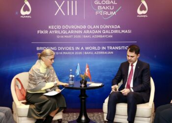 Bakan Kurum, BM Habitat İcra Direktörü Rossbach ile görüştü