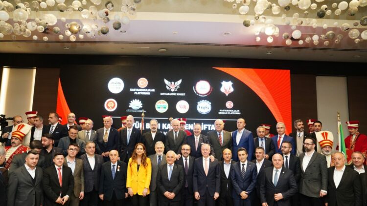 Batı Karadenizliler İstanbul’daki iftarda bir araya geldi