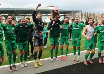 Muğlaspor evinde çıkış peşinde