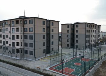 Adıyaman lojmanları, İş Bankası çalışanlarına teslim edildi