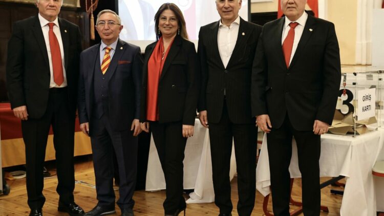 Aykutalp Derkan, Galatasaray Divan Kurulu Başkanlığı’na yeniden seçildi