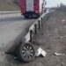 Çorum'da bariyere çarpan otomobilin sürücüsü yaralandı