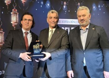 Bakan Bolat: Bir güç merkezi olduğumuzda kimse bize yan bakamaz