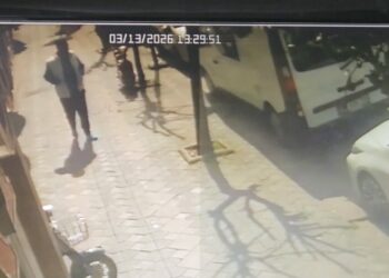 Zeytinburnu'nda yeğeni tarafından silahlı saldırıya uğrayan muhtar yaralandı
