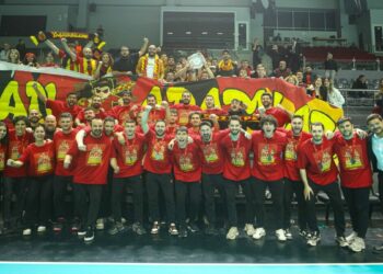 Göztepe Erkek Hentbol Takımı, Süper Lig'e yükseldi