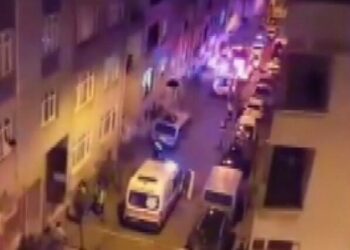 Esenler’de 5 katlı binada çıkan yangında ölü bulundu