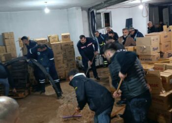 Siirt’te sağanak hayatı olumsuz etkiledi