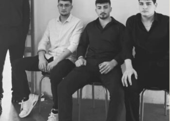Kuzenlerden geriye kaza öncesi çekilen fotoğraf kaldı