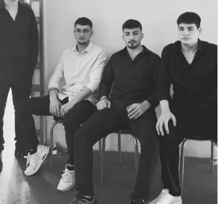Kuzenlerden geriye kaza öncesi çekilen fotoğraf kaldı