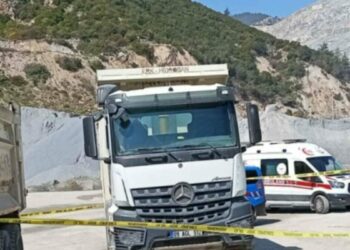 Maden ocağı şantiyesinde TIR'ın çarptığı personel öldü