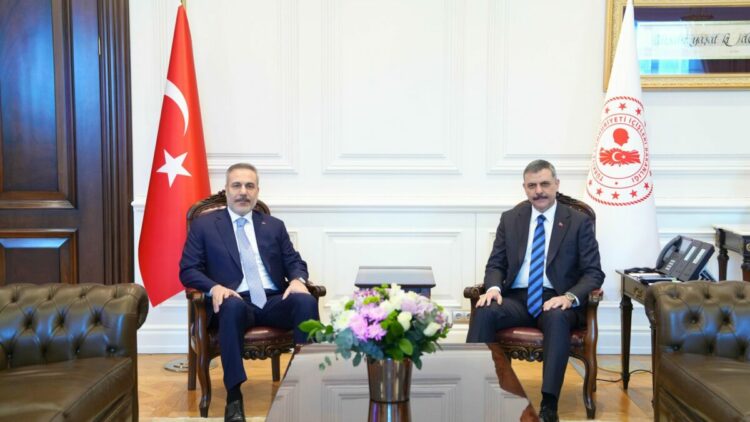 Bakan Fidan, İçişleri Bakanı Çiftçi'yi ziyaret etti