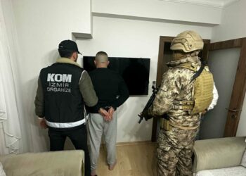 İzmir'de suç örgütüne operasyon; 7 tutuklama