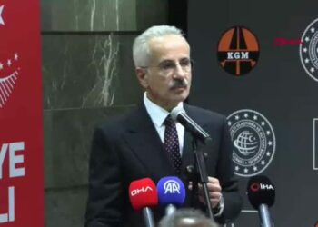 Bakan Uraloğlu, inşaat sanayicileri işverenleri ile iftarda bir araya geldi